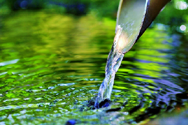 名水１００選にも選ばれた島原の水