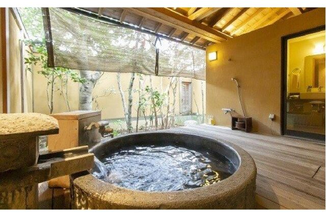 ふるさと納税 「Sakura邸 露天風呂付客室ペア宿泊券＆岩盤浴券（平日