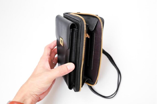 えっこ様☆フラップ付きお財布ショルダー(スマホも入るよ)＆目隠しカーテン5枚★¨̮ えっこ様☆フラップ付きお財布ショルダー(スマホも入るよ