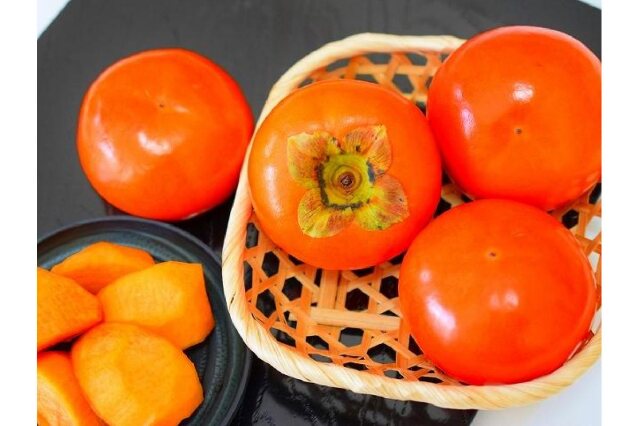 ふるさと納税 「和歌山 の 富有柿 約7.5kg (ご家庭用)（fr-04）【秋の