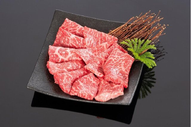 ふるさと納税 「熊野牛」 特選モモ焼肉 300g 4等級以上和歌山県産 黒毛和牛」 和歌山県上富田町 - ふるさと納税の「ふるさとぷらす」