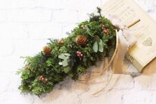 EH09  常緑樹の「ナチュラルなChristmasスワッグ」