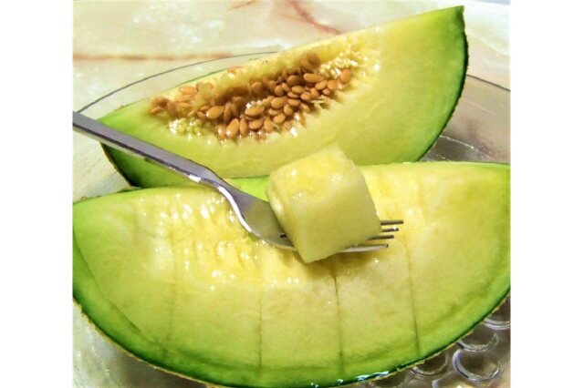 ふるさと納税 「「熊八屋のマスクメロン」1玉入 2025年10月発送